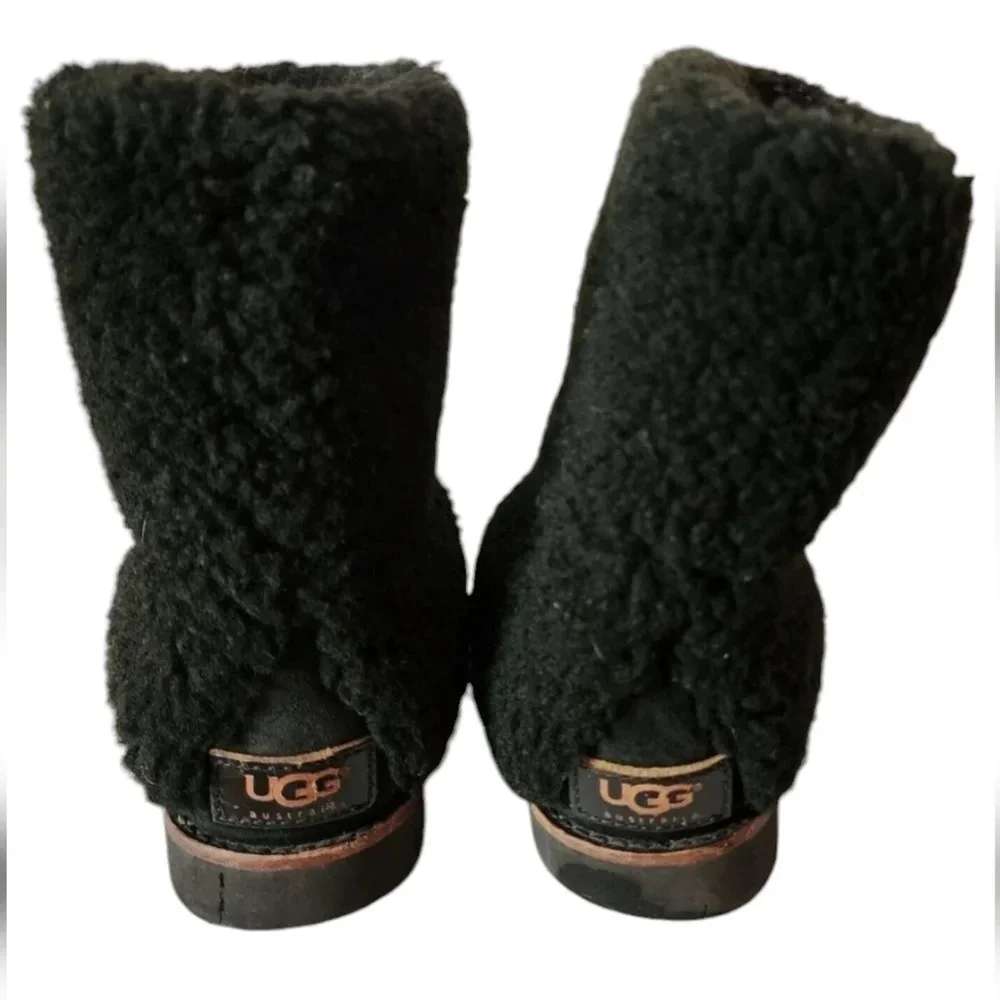 Ugg Australia 3220 Maylin Suede Boot with black shearling cuff Size 5 GUC RARE